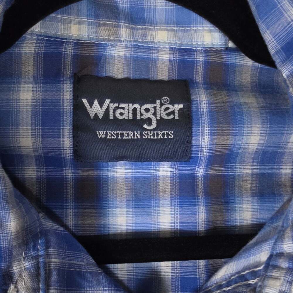 Wrangler Men's Blue and White Plaid Short Sleeve Pearl Snap Western Shirt - Picture 3 of 3